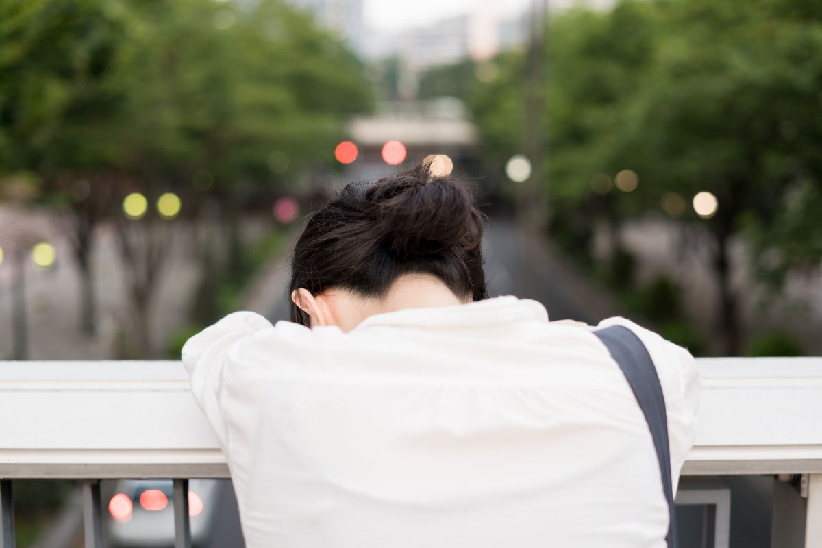 落ち込んでいる妊活中の女性