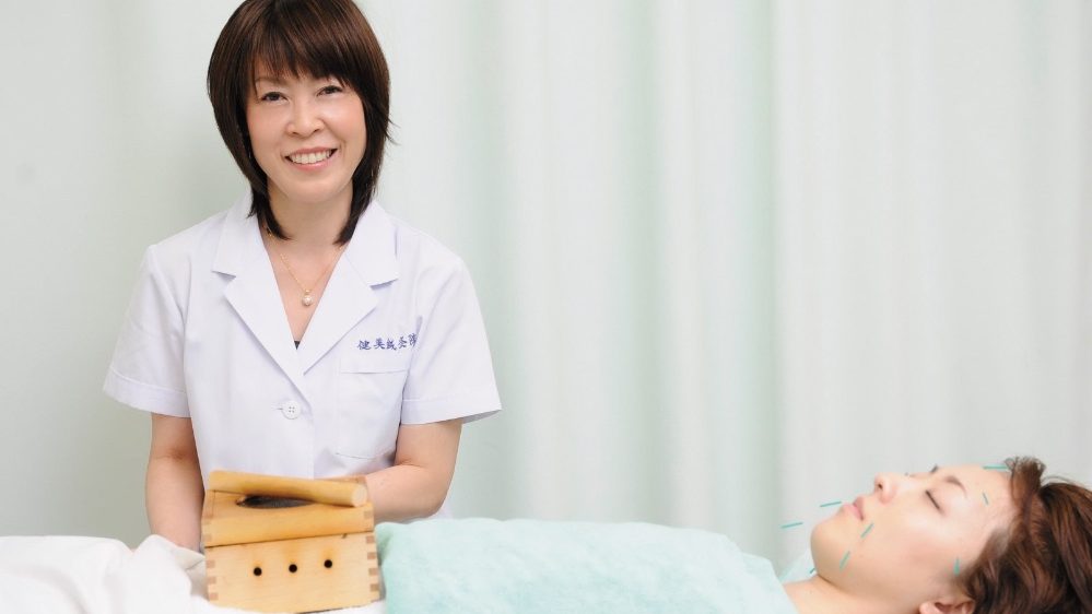 不妊治療専門の鍼灸院!鍼灸と漢方へそ灸で短期間で妊娠へ導く!【健美鍼灸院】