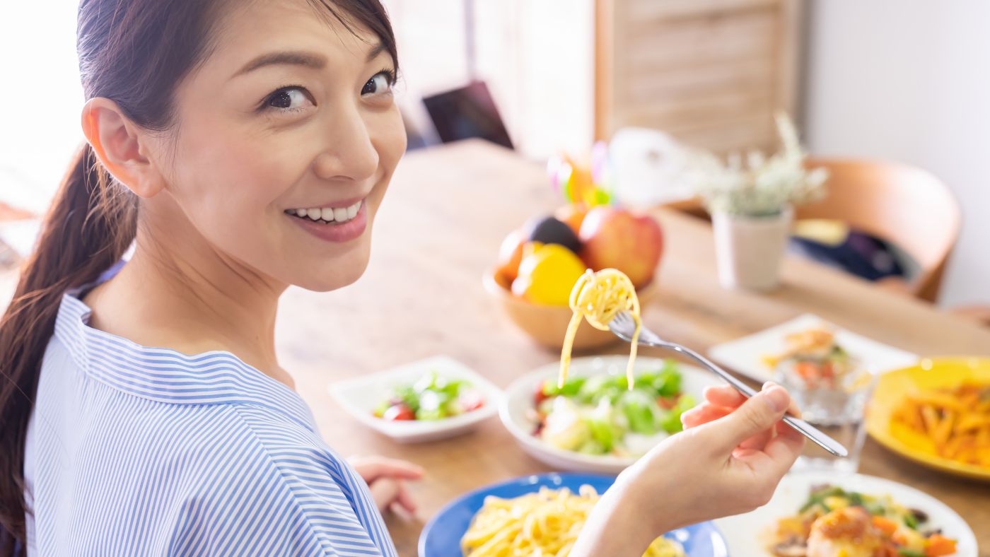 実は「食べる量」も重要？ドカ食いしがちな人は要注意【妊娠につながる習慣】