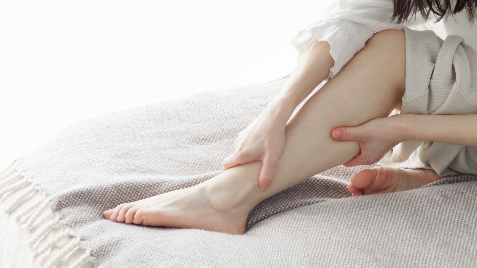 低温期はふかふか子宮の準備期間！【生理から排卵までのツボ押しセルフケア】