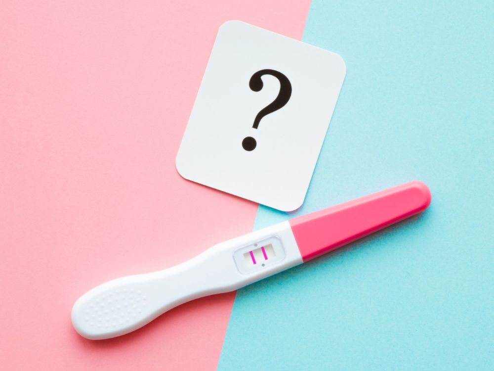 「妊娠検査薬」陽性判定線の見分け方。線が薄い場合は？妊娠超初期症状もチェック【不妊治療専門医監修】